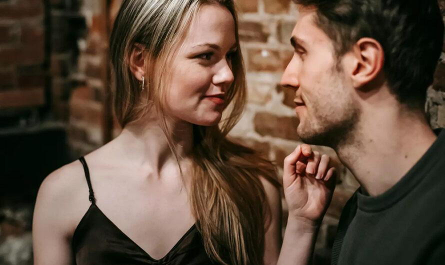 C&rsquo;est bientôt le pire mois de l&rsquo;année pour les couples : les infidélités explosent, surtout à cette date